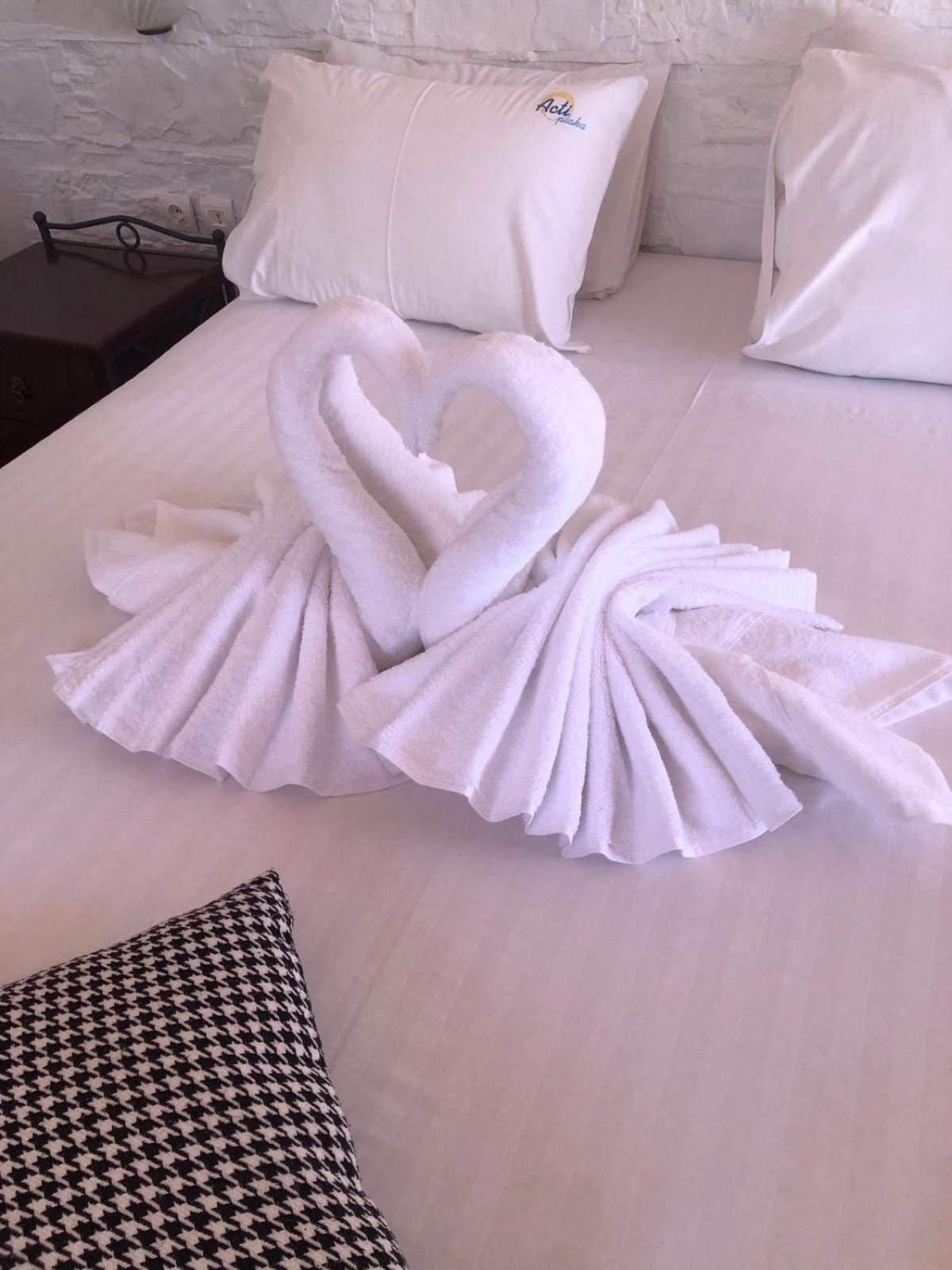 Acti Aparthotel 2*